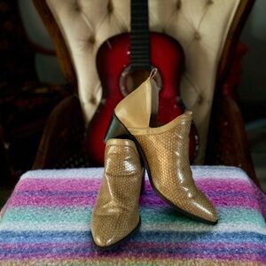 Journee Collection bootie, size 11, textured design with an almond toe shape.